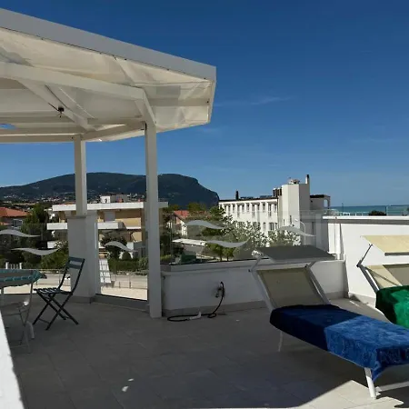 Azuleyos Sky Rooftop *